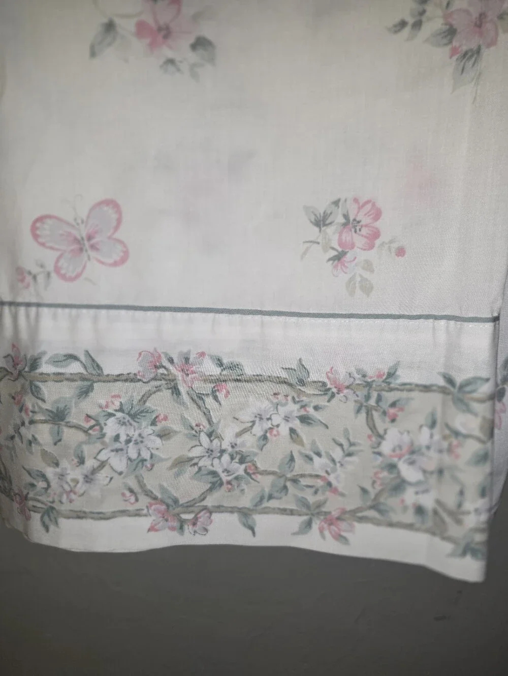 Vintage 1960s 1970s Lady Pepperell White Floral Butterfly Queen Flat Sheet